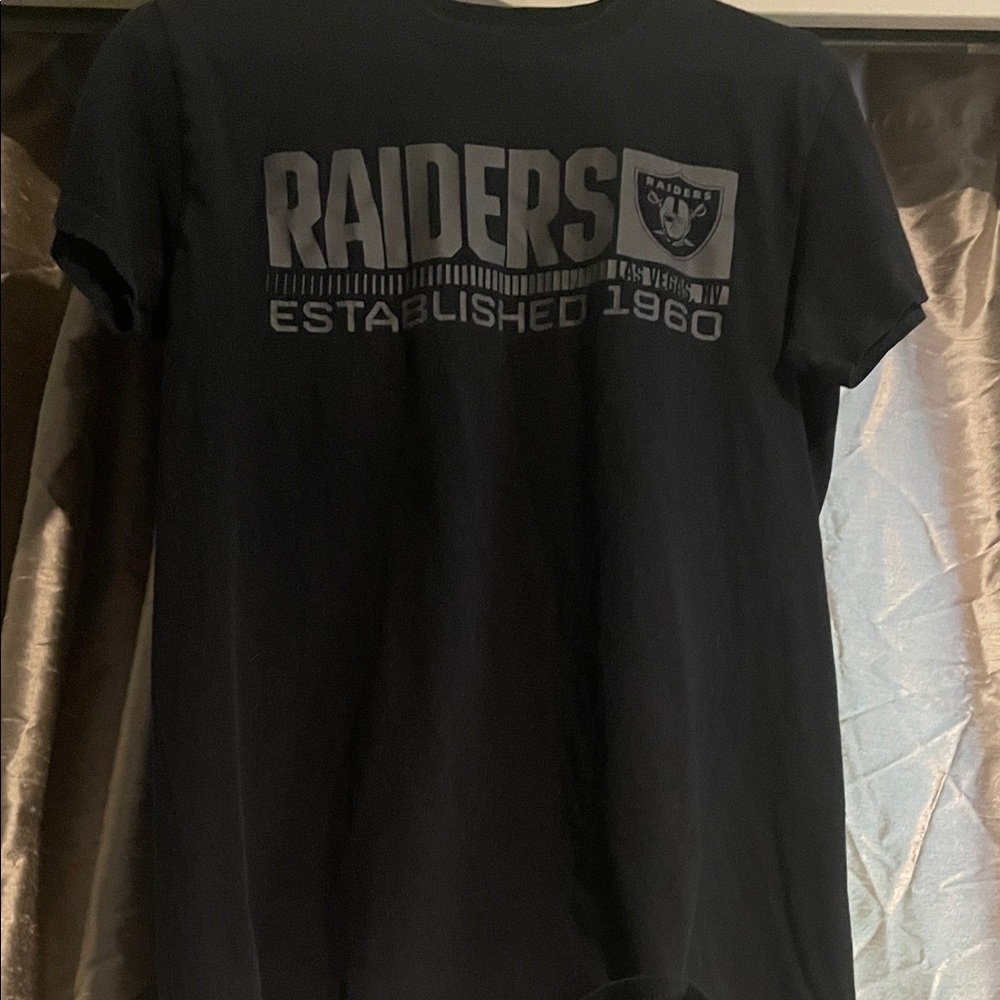 Vintage Raiders Black T-Shirt